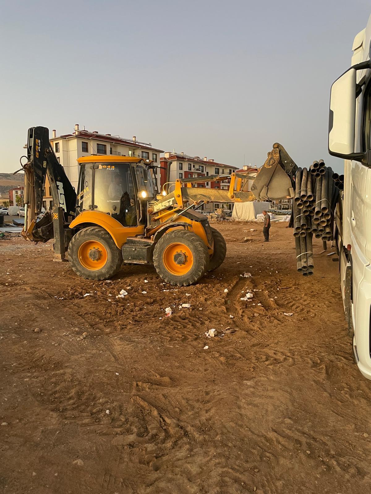 logistic-center-with-forklift